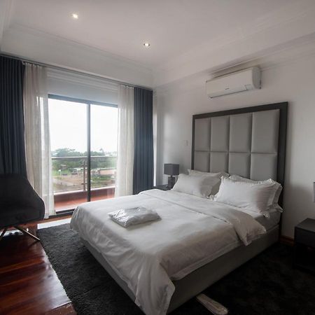 Wdc Aparthotel - Buea Екстер'єр фото