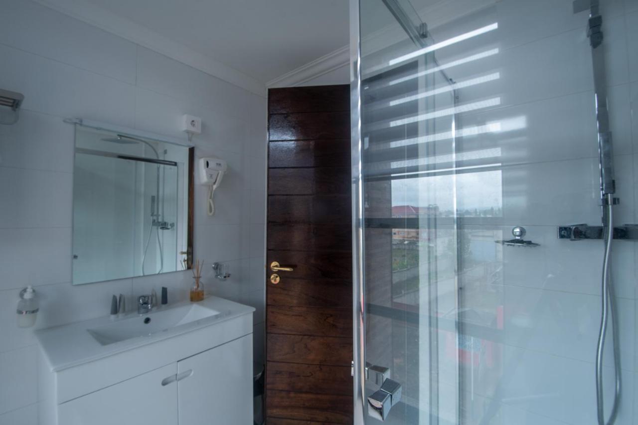 Wdc Aparthotel - Buea Екстер'єр фото