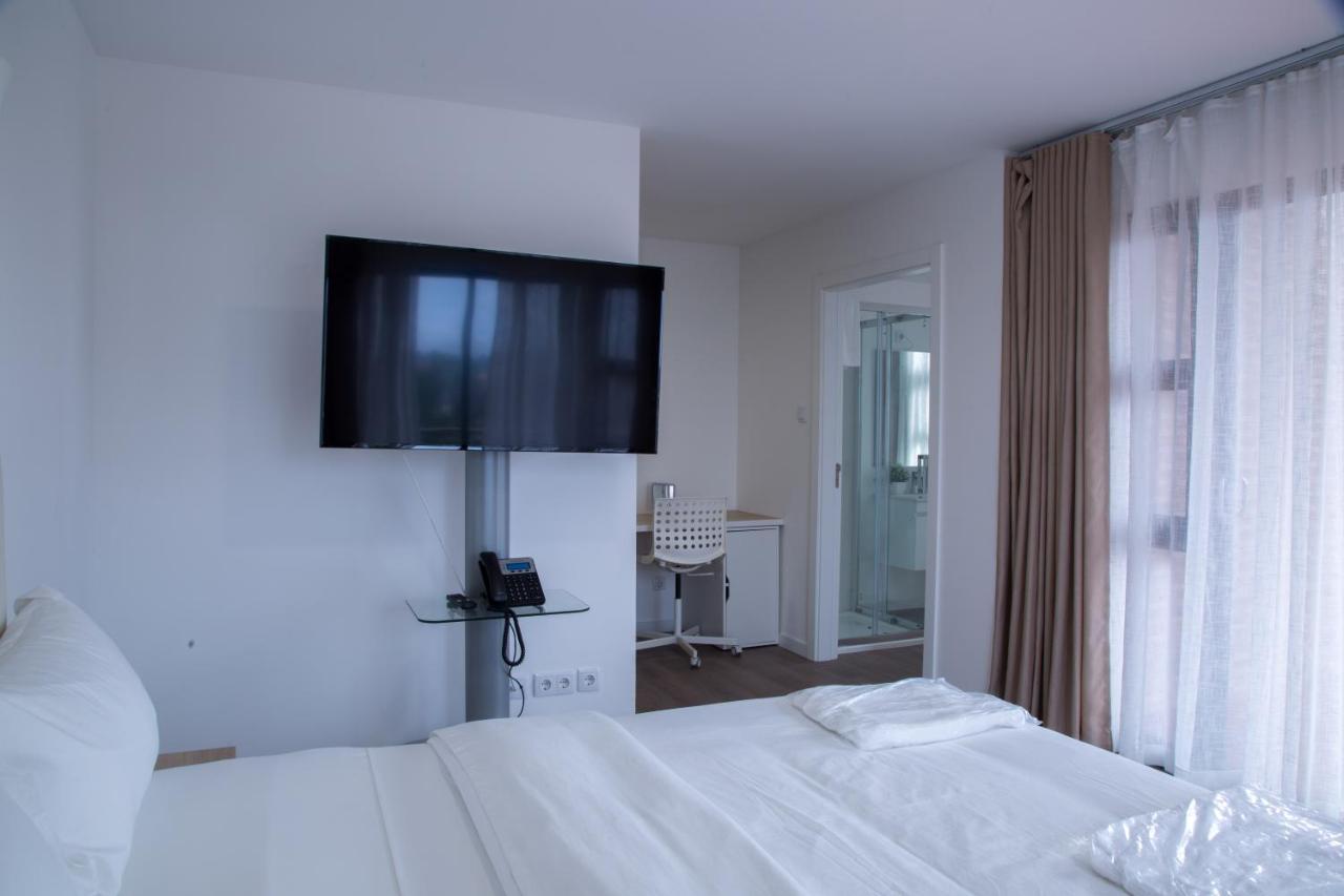 Wdc Aparthotel - Buea Екстер'єр фото