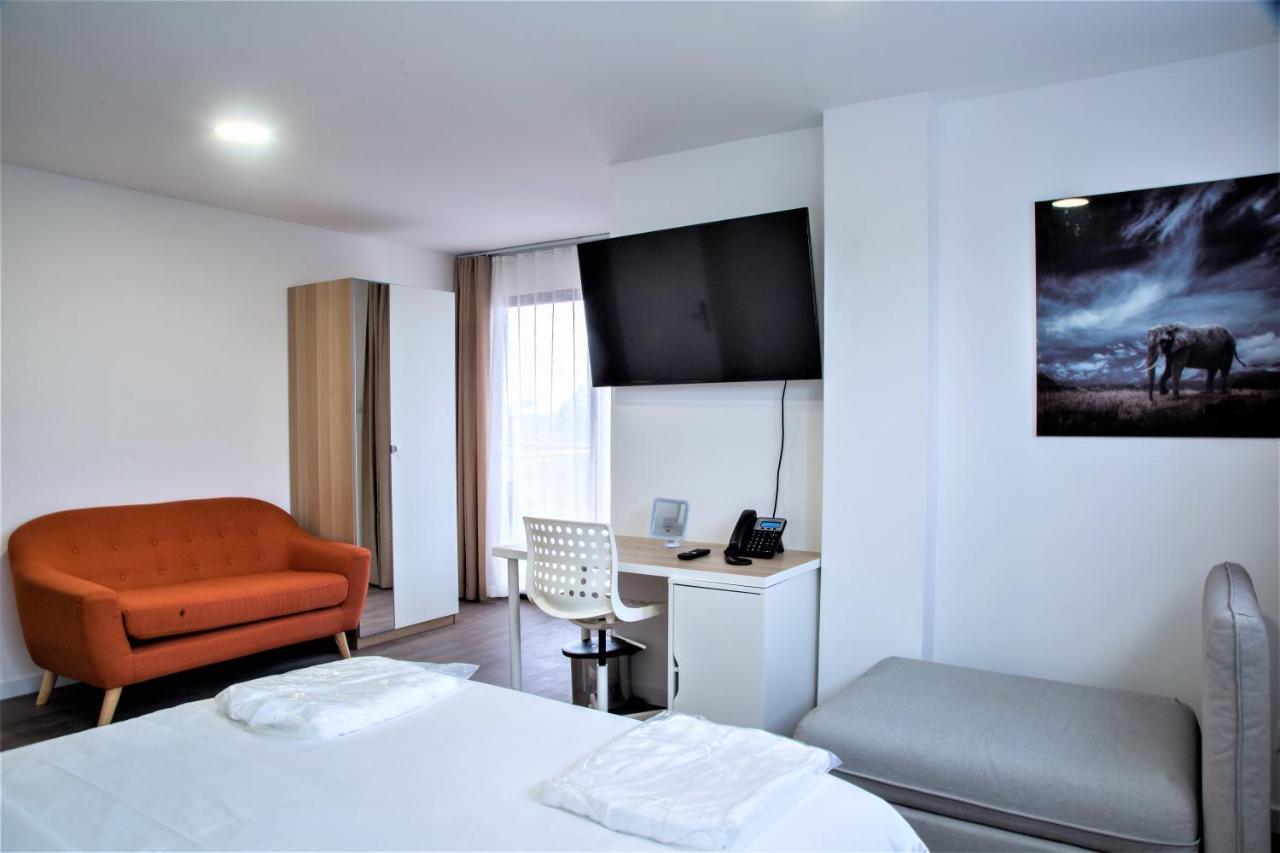 Wdc Aparthotel - Buea Екстер'єр фото