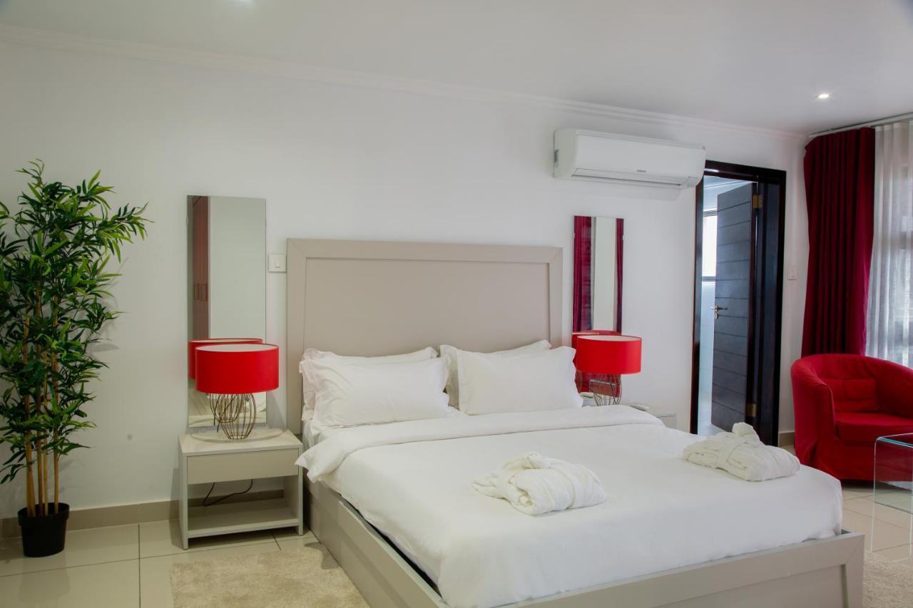 Wdc Aparthotel - Buea Екстер'єр фото