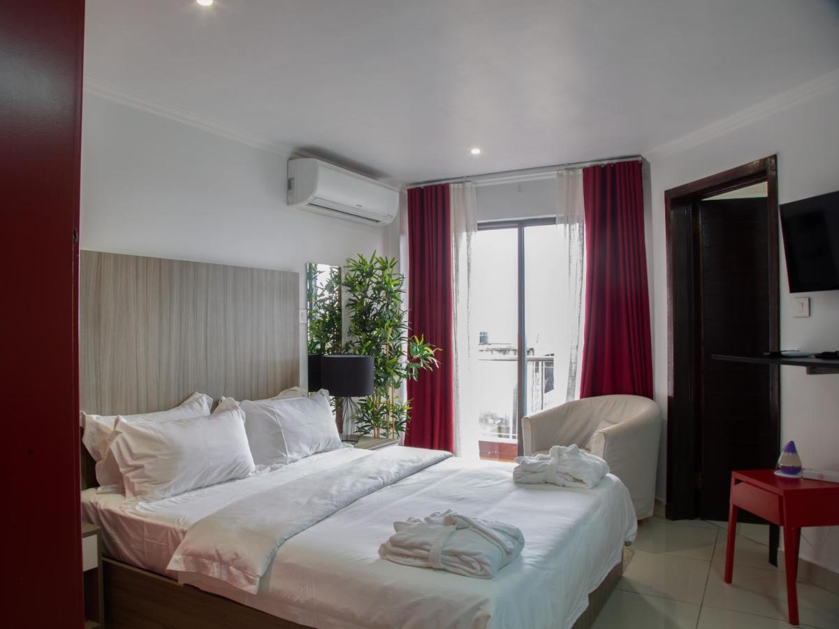Wdc Aparthotel - Buea Екстер'єр фото
