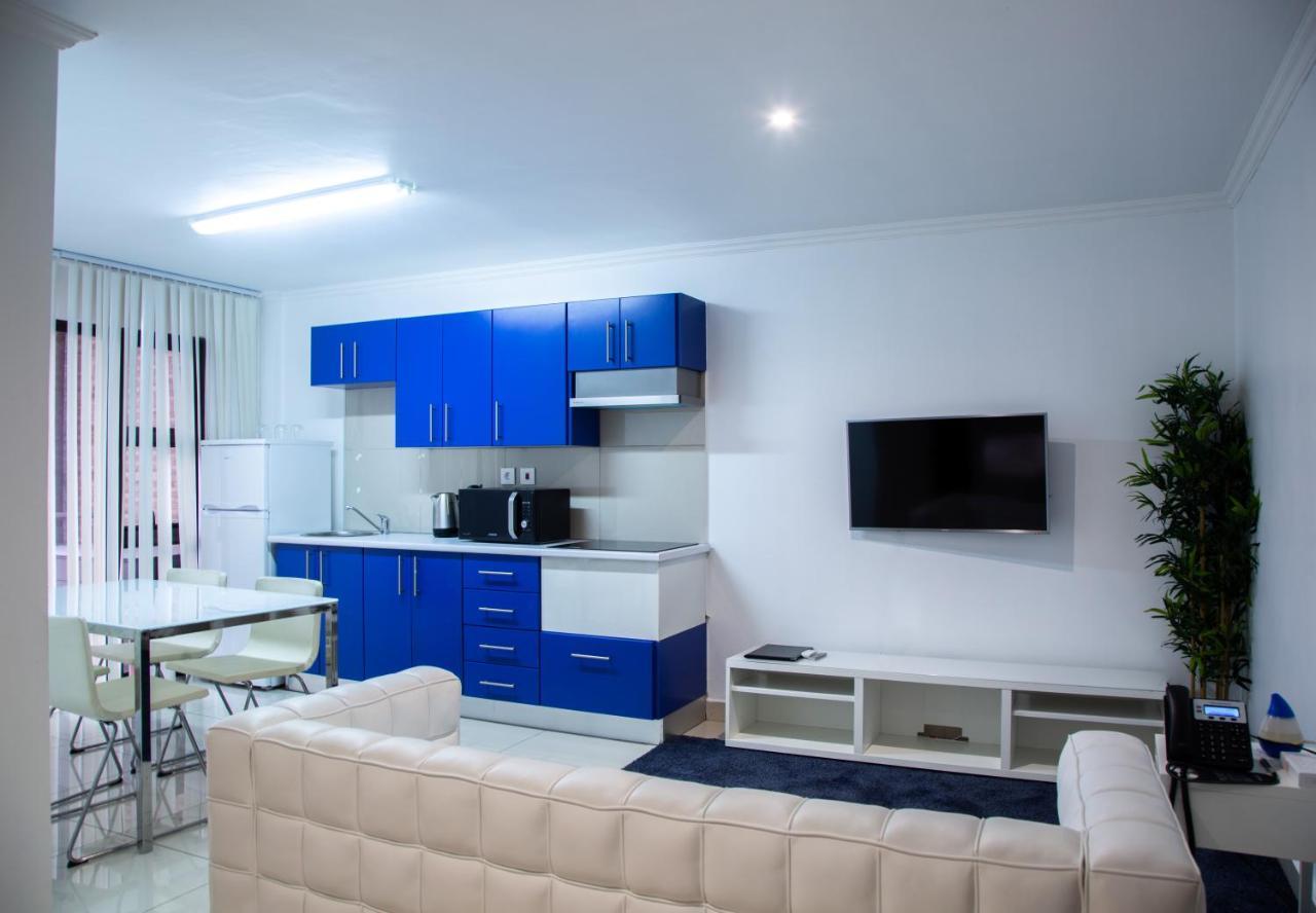 Wdc Aparthotel - Buea Екстер'єр фото