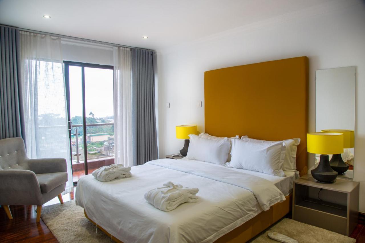 Wdc Aparthotel - Buea Екстер'єр фото