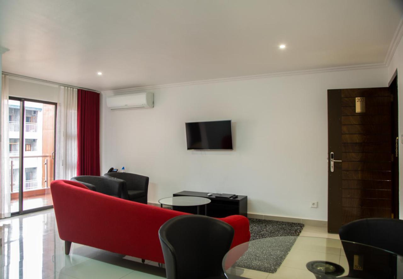 Wdc Aparthotel - Buea Екстер'єр фото