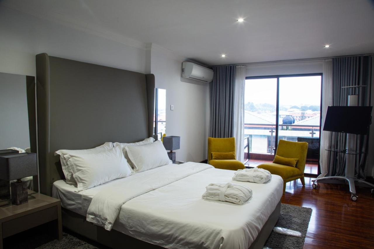 Wdc Aparthotel - Buea Екстер'єр фото