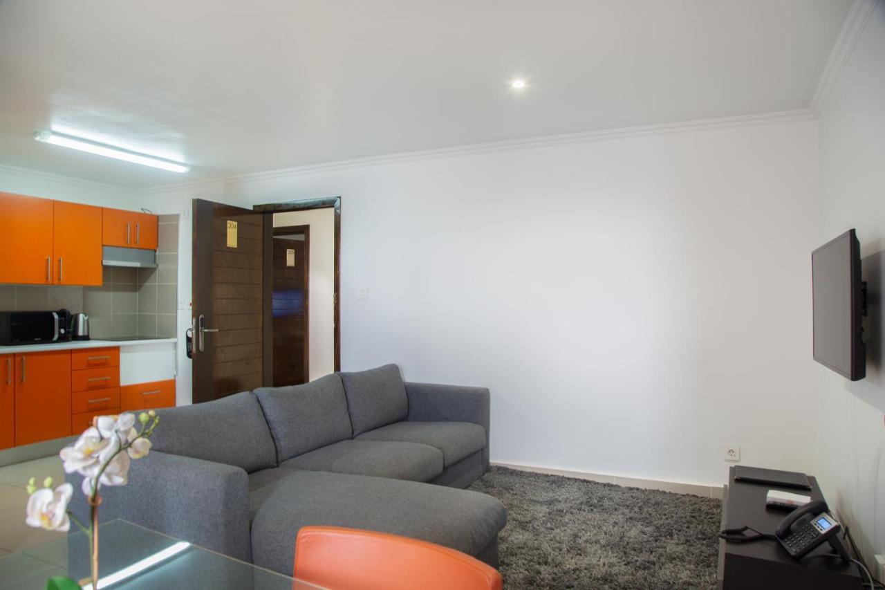 Wdc Aparthotel - Buea Екстер'єр фото