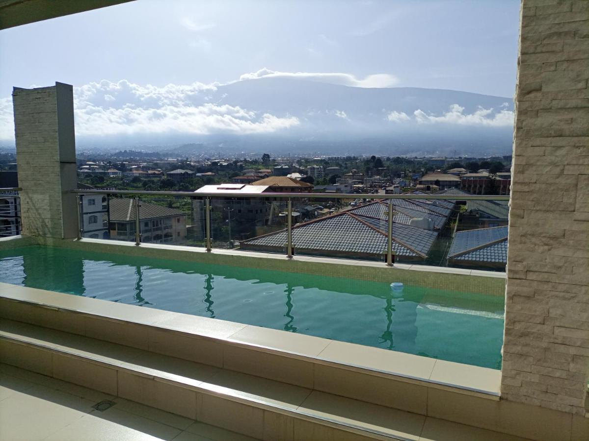 Wdc Aparthotel - Buea Екстер'єр фото